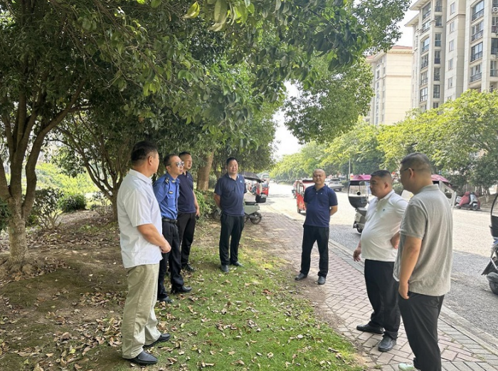 公益物业惠民生规范停车解民忧(图1)